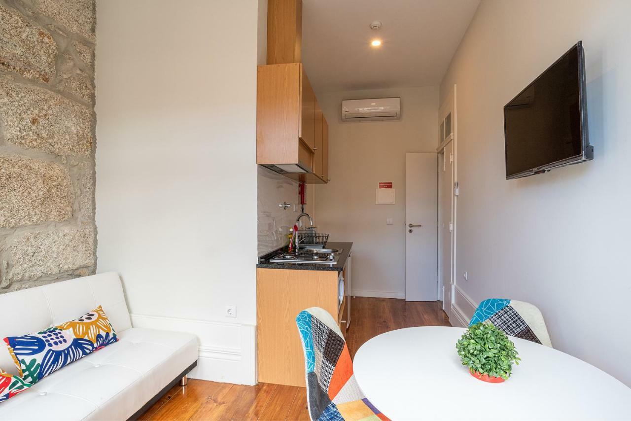 Zd Moreira Flats B By Portoproperties4You Luaran gambar